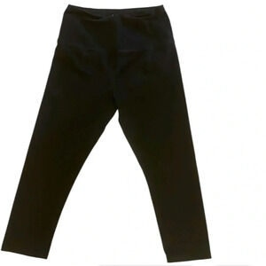 Small Black Capri Leggings